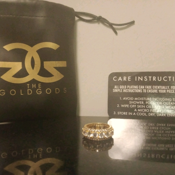 Mens ring sz 8 - Picture 2 of 5